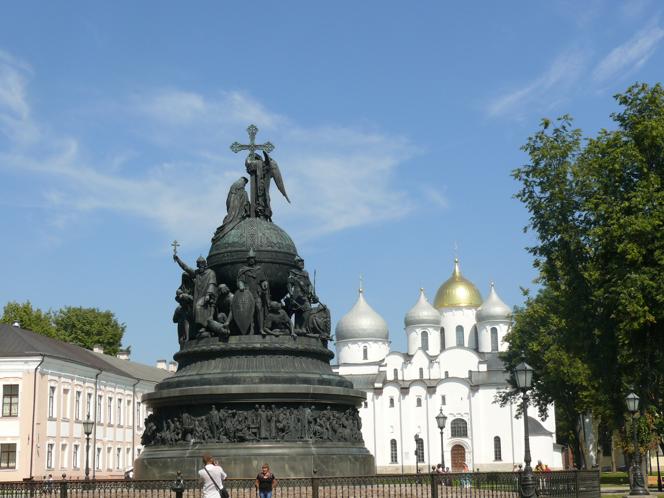 София и памятник тысячелетия России